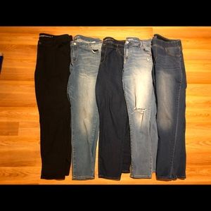 ♥️SOLD♥️ Lot of 5 Old Navy Jeans size 18